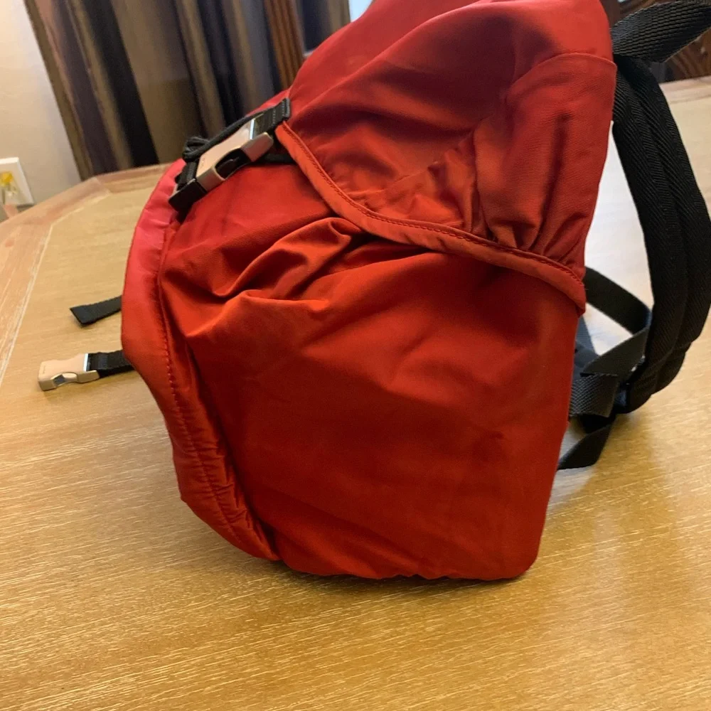 Authentic Preloved Prada Red Backpack Stylish Durable Design - Picture 3 of 10